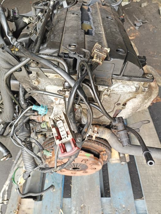 REF013B motor Peugeot 406 1.800 gasolina.