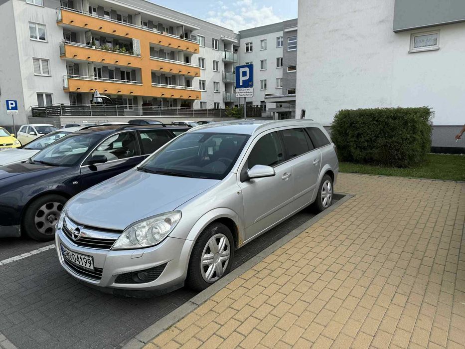 Opel Astra 1.9 CDTI  WJAZD DO KRK do 2028R
