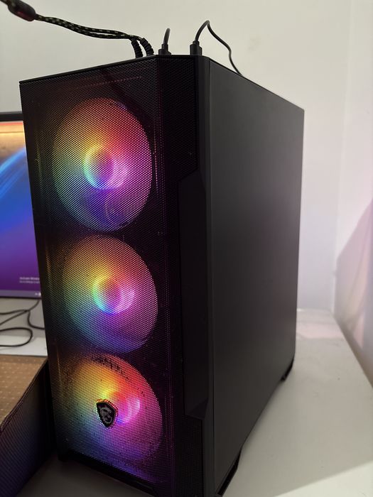PC Gamer – RTX 4060, Ryzen 7 5700X3D, 32GB RAM, SSD 500GB