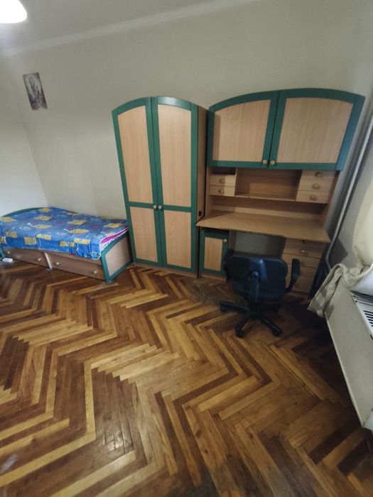 Здам кімнату в 3-кімнатній квартирі, Позняки