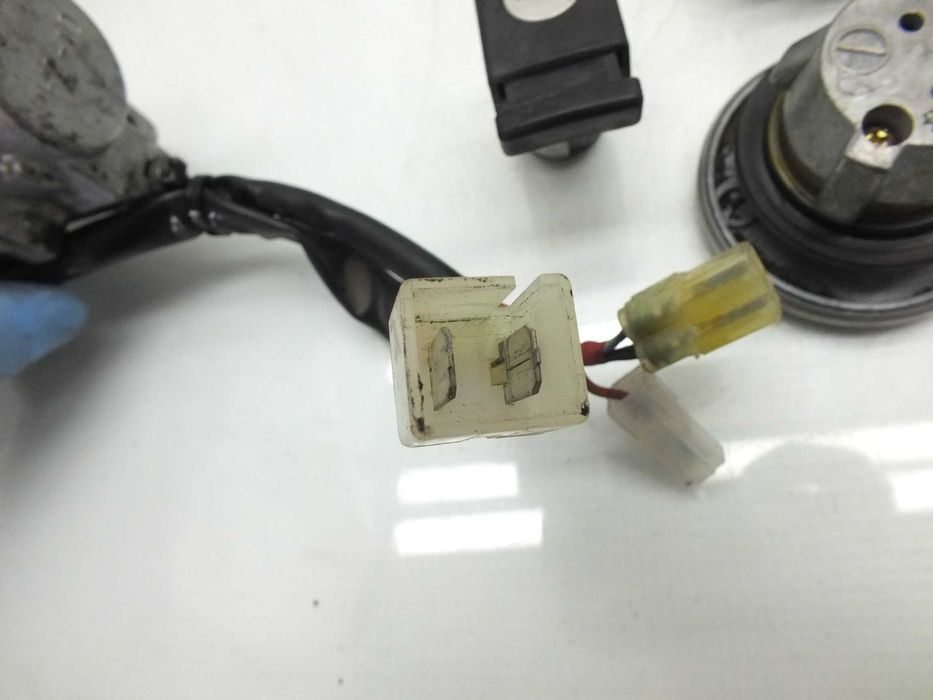 Yamaha Majesty 400 stacyjka kluczyk zestaw startowy immo