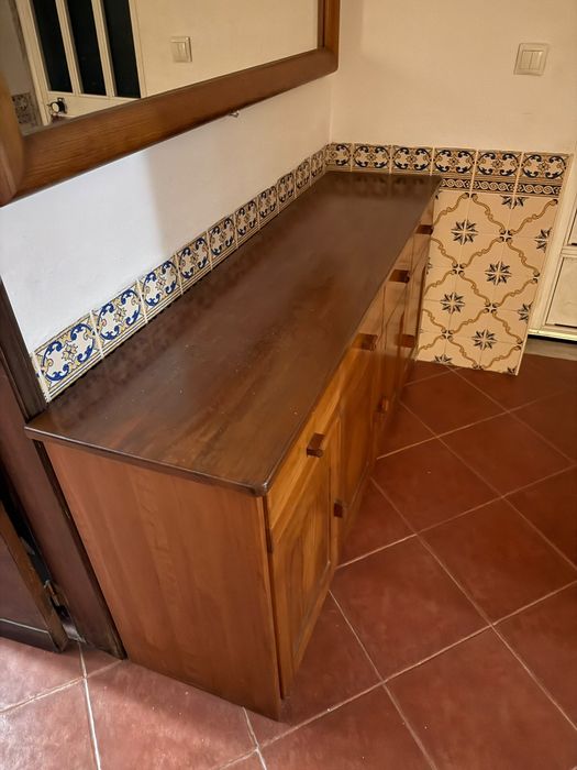 Vendo móvel em madeira