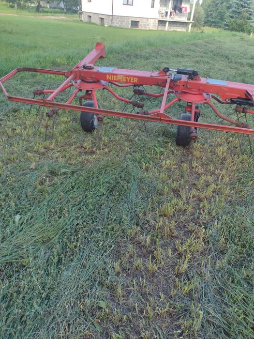 Przetrząsarka do siana neymer