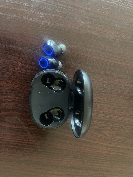 Sprzedam słuchawki JBL bezprzewodowe blutooch