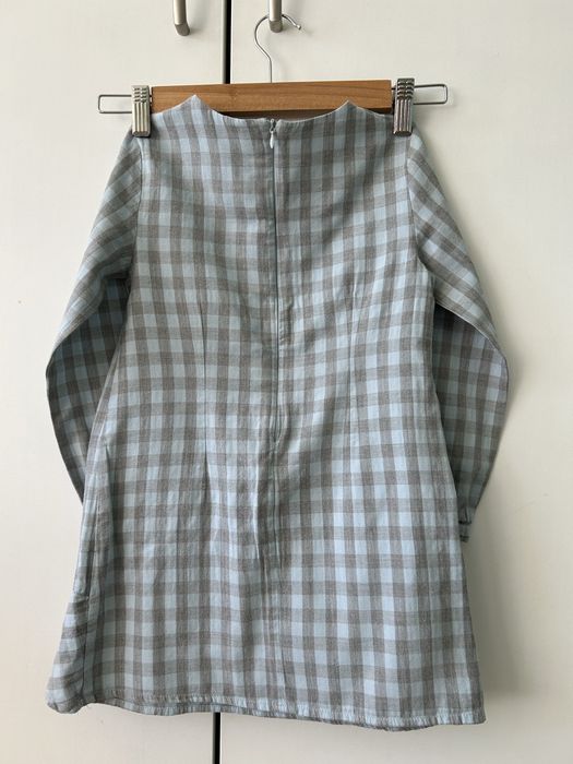 Elegancka sukienka z baskinką rozmiar 116