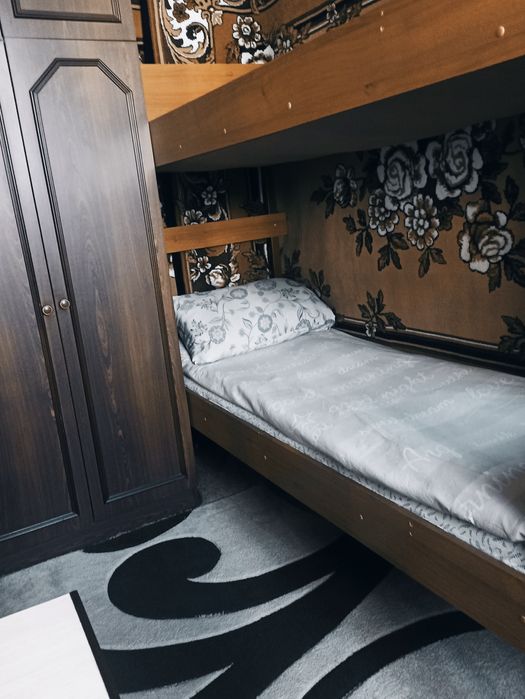 Посуточно квартира 2 кім.  здається