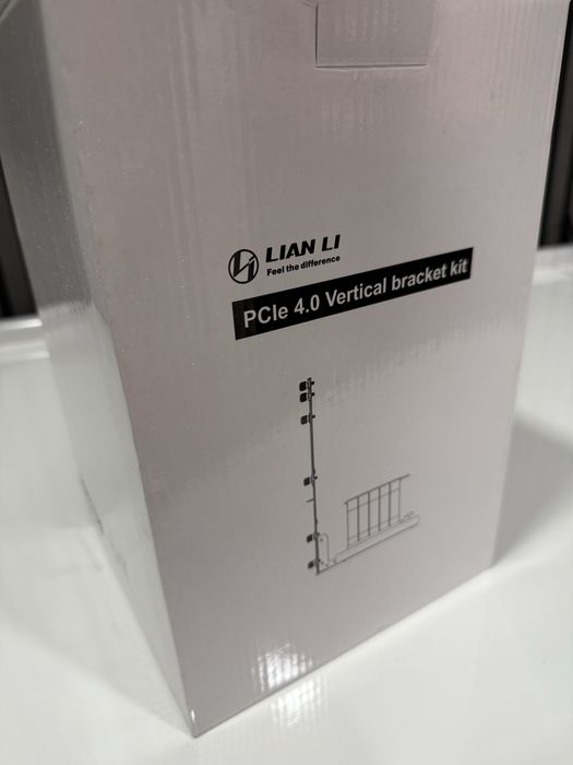 Riser Card + PCI Slot Lian Li O11 Dynamic Mini PCIe 4.0, Branco