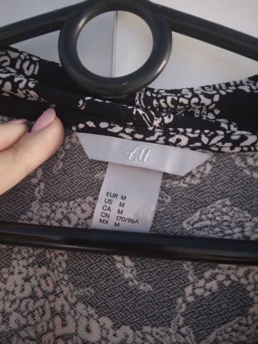 Sukienka midi 38 M czarna kopertowa H&M elegancka jesienna wzorzysta