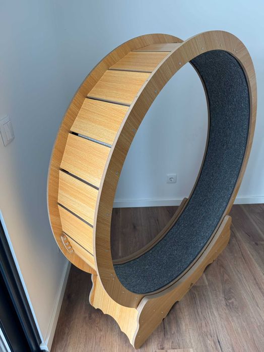 Roda para Gatos XXL Naviconvex em Madeira – 135 cm | Nunca Usada