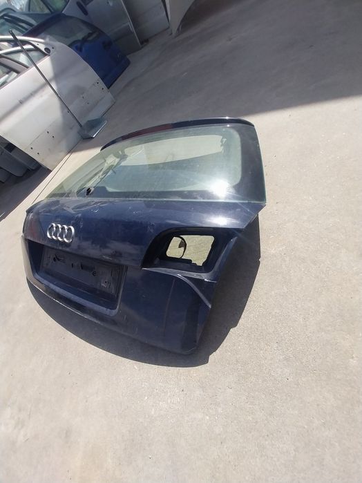Tampa mala Audi A4 2006