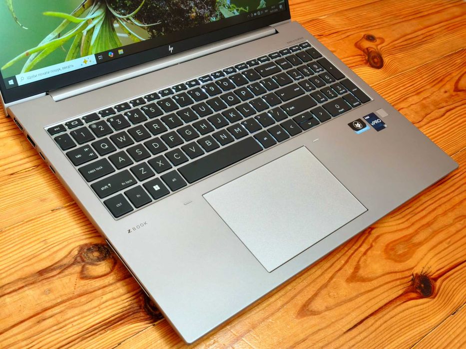 16'' HP ZBook Book FireFly 16 G9 i7-1265U 512GB SSD 16GB DDR5, T550 4Gb