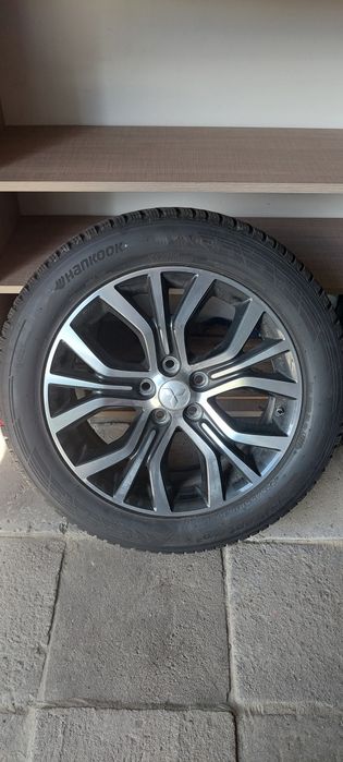 Alufelgi Mitsubishi Outlander z oponami zimowymi Hankook 225/55/18