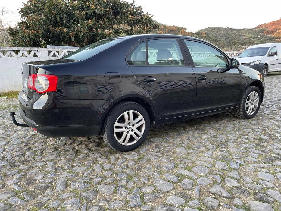 VW Jetta 1.9TDI 105CV Nacional