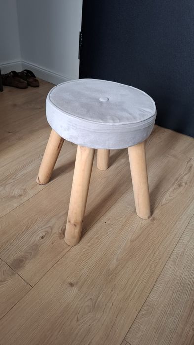Taboret stolik krzesełko siedzisko puf stołek