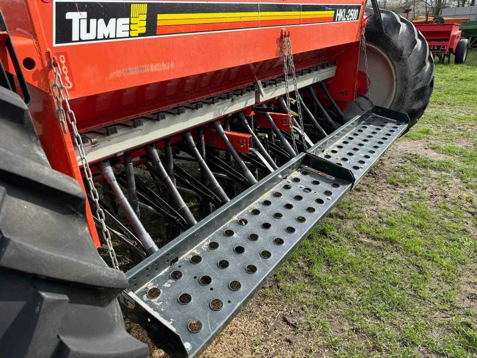 Сівалка зернова причіпна анкерна з міндобривом 2.5м TUME HKL 2500 (СЗ)