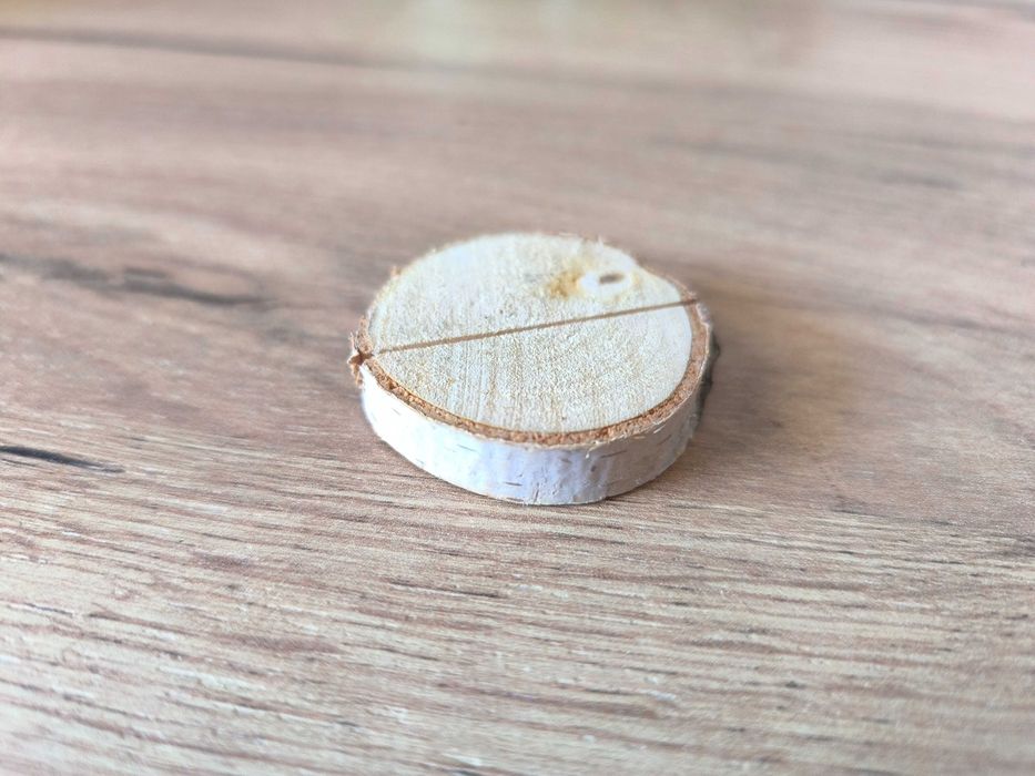 Drewniane podstawki pod winietki