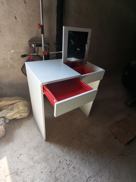 Toaletka Ikea brimnes
