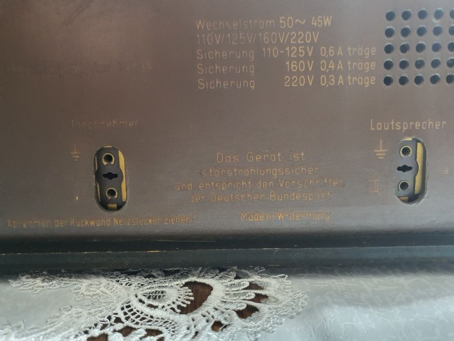 Radio lampowe Grundig typ 2068 Hi Fi