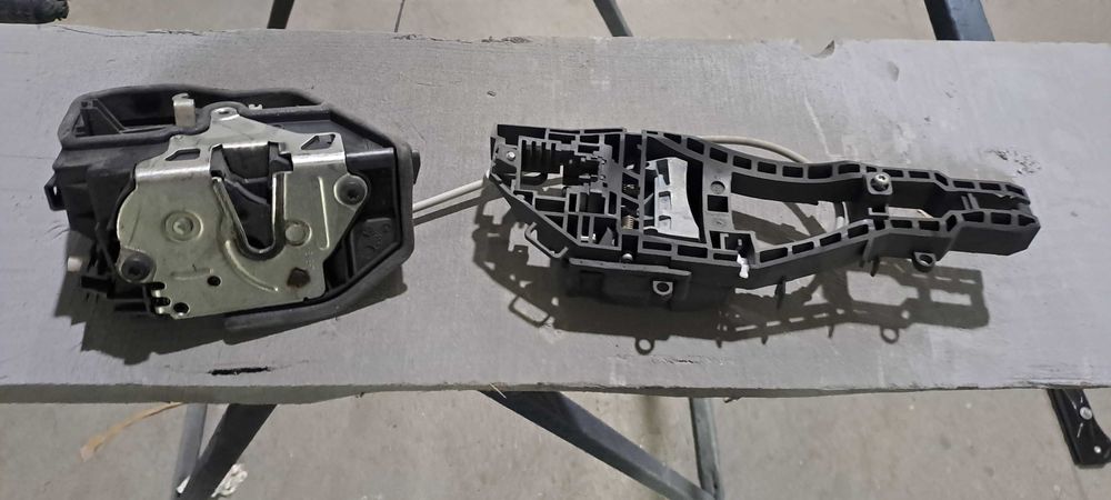 Fecho Frente drt  Bmw serie 1 f20