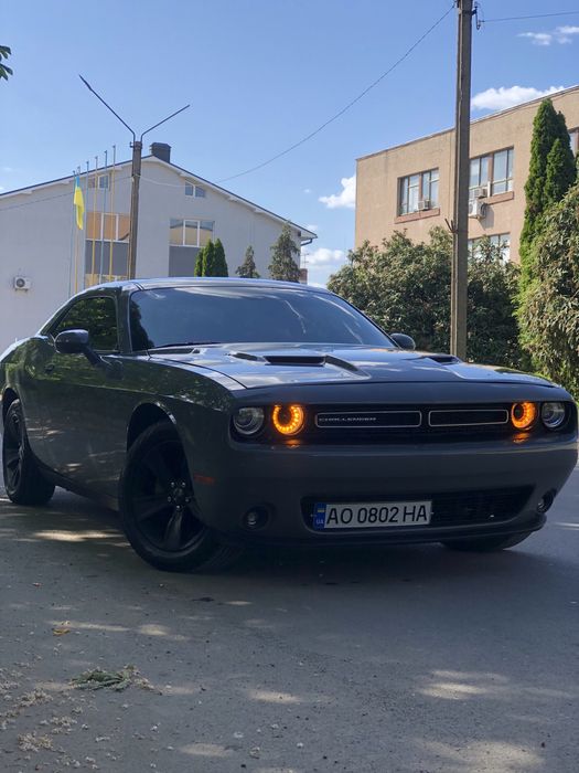 Dodge Challenger