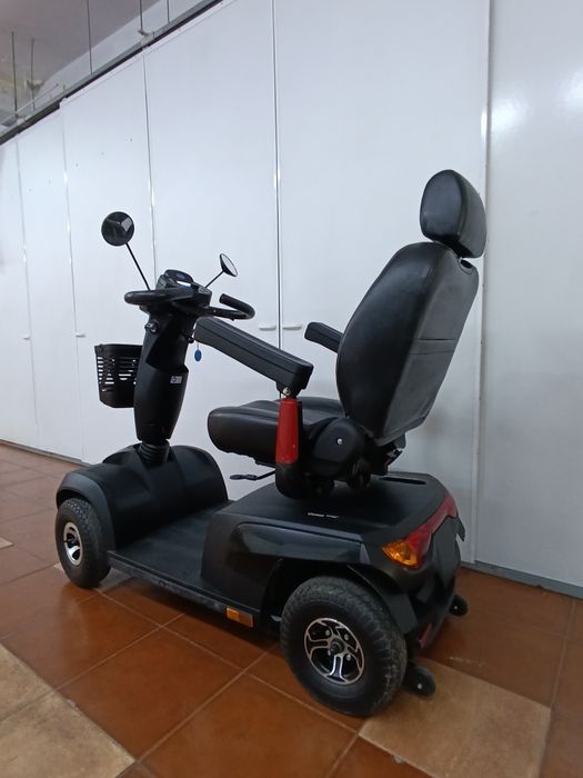 Scooter elétrica Invacare Comet Alpine