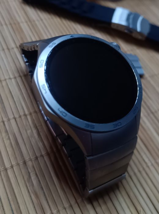 Huawei Watch gt4 Elite plus gratis