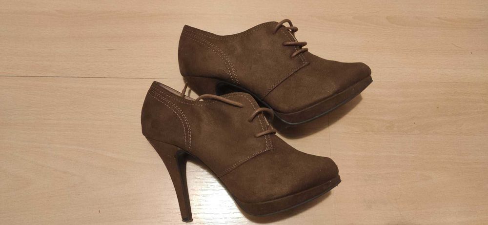 Półbuty damskie na szpilce, brązowe, 36