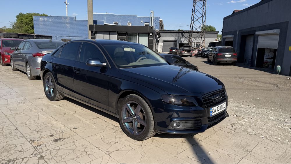 Ауді А4B8 Quattro Premium