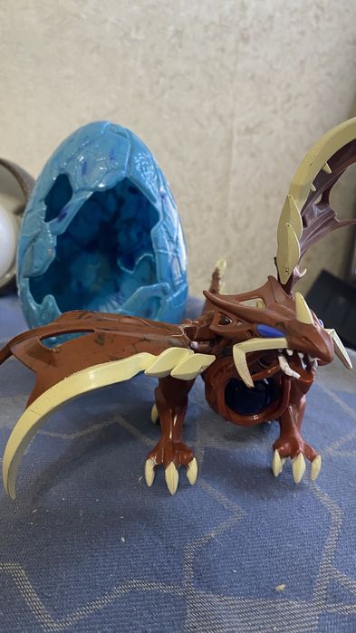 Игрушка Дракон с яйцом Dragons Universe