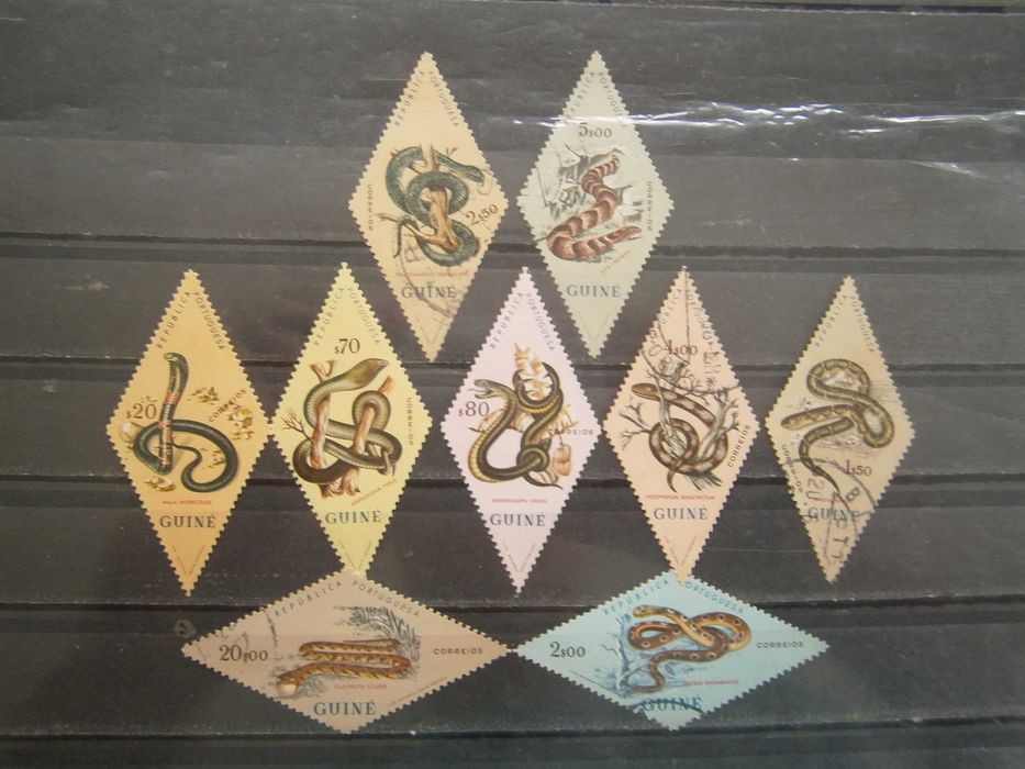 30 selos do tema Cobras todos diferentes