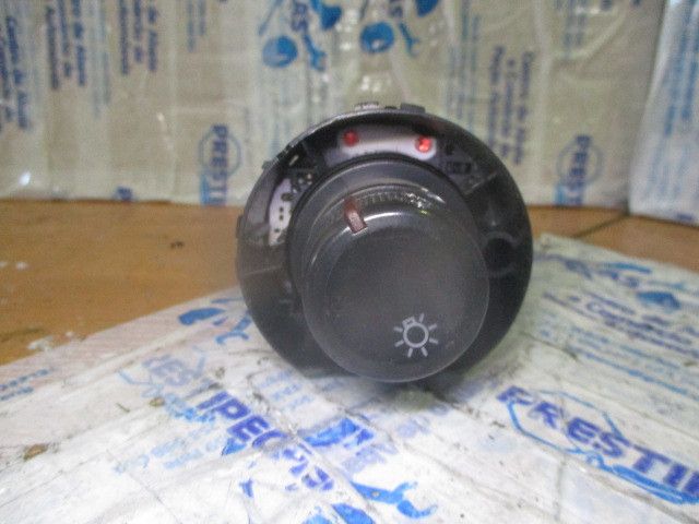 Botão / interruptor de luzes SEAT Ibiza IV SportCoupe (6J1, 6P5)