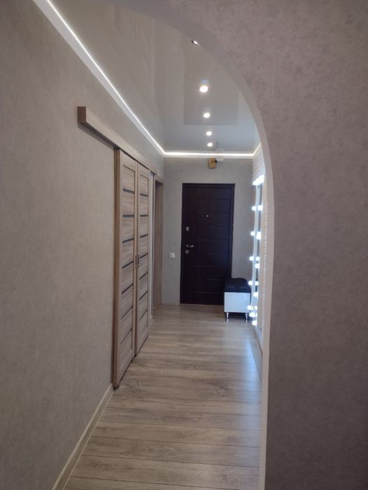 Сдам трехкімнатну квартиру з ремонтом