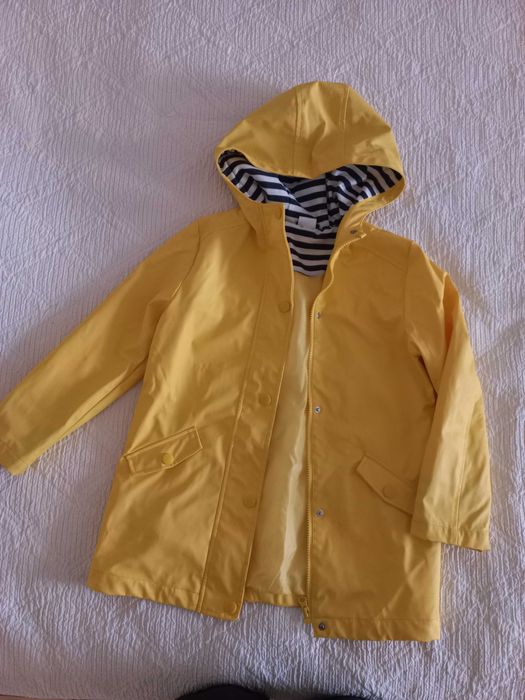 Куртка-дощовик для дівчинки