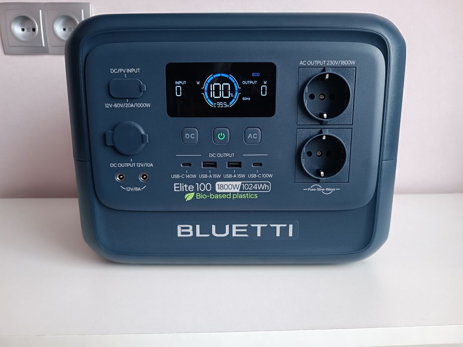 Зарядная станция Bluetti Elite 100