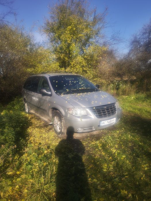 Два Крайслери гранд вояджер 2,5 срд