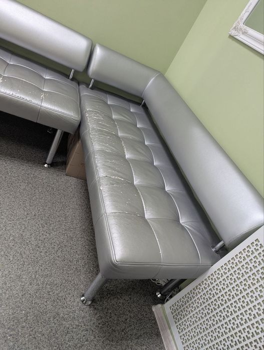 Кутовий офісний диван під перетяжку