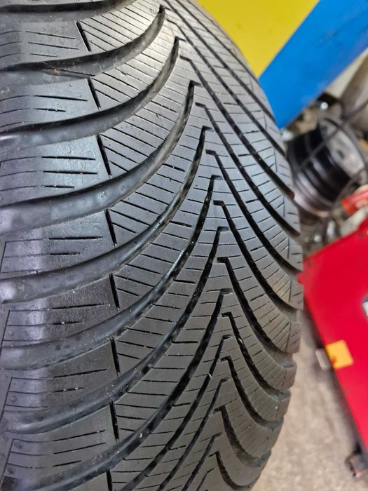 Opony Całoroczne 215/55R17 Kumho Solus 4S HA32 2sztuki Montaż