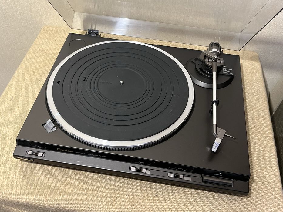 Автоматический проигрыватель винила TECHNICS SL-DD33 DIRECT DRIVE