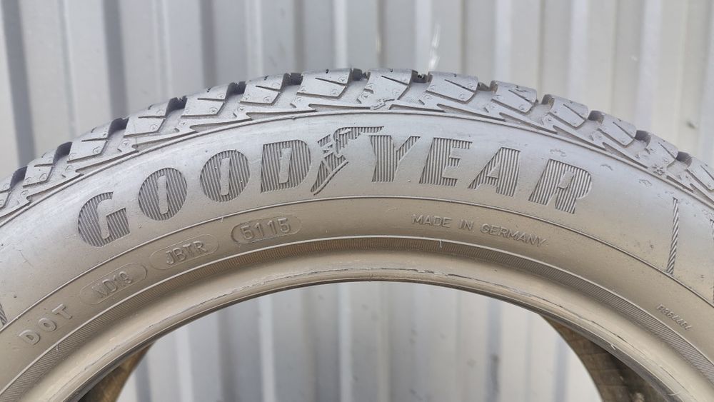 195/55/16 komplet wielosezonowe Goodyear, Barum