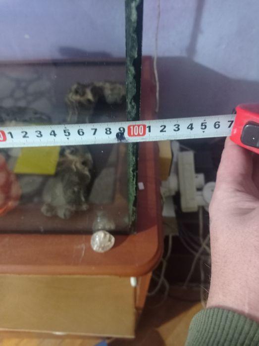 Продам терміново акваріум