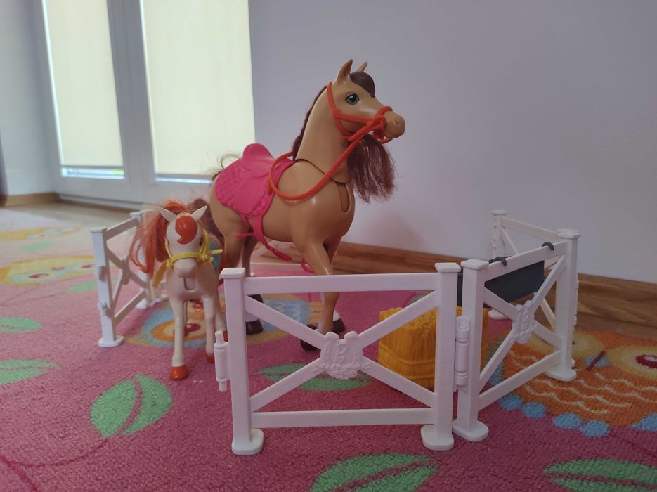 Koń i kucyk Barbie