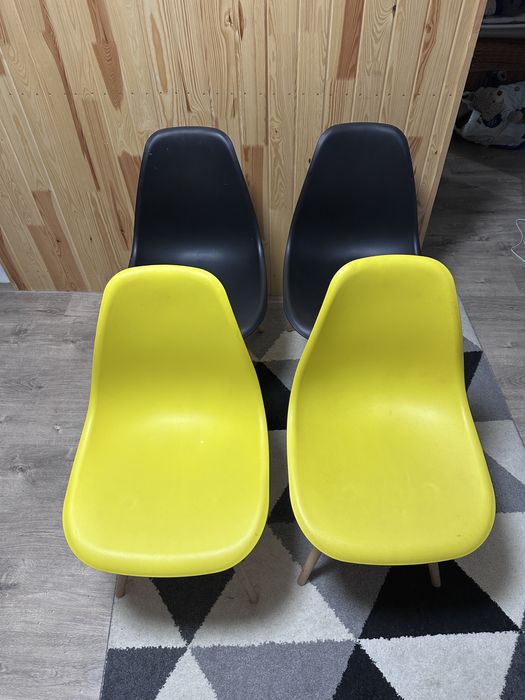Krzesla skandynawskie plastikowe nogi debowe 8 sztuk