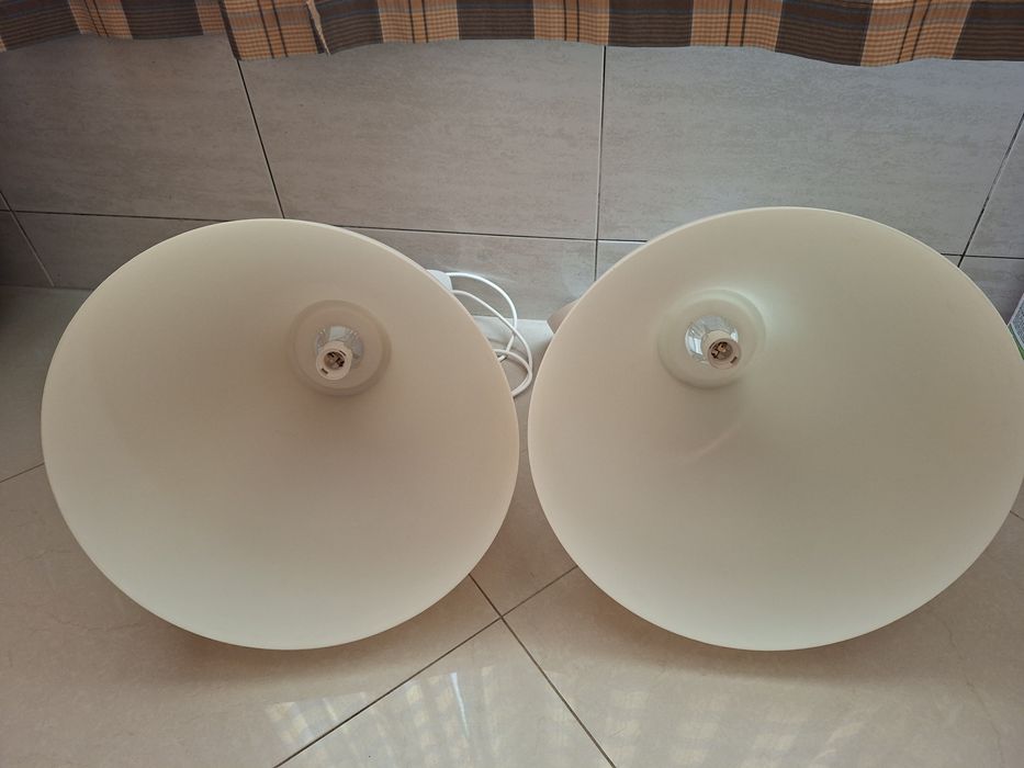 Vendo 2 candeeiros de teto ikea