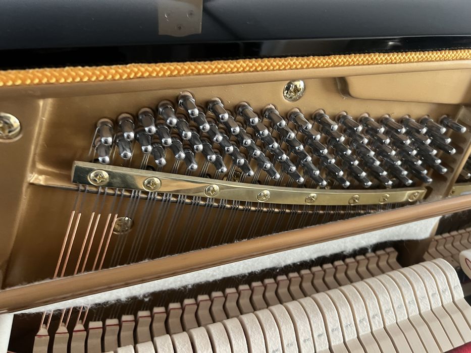 Pianino May Berlin marki Schimmel Model 123 JAK NOWE