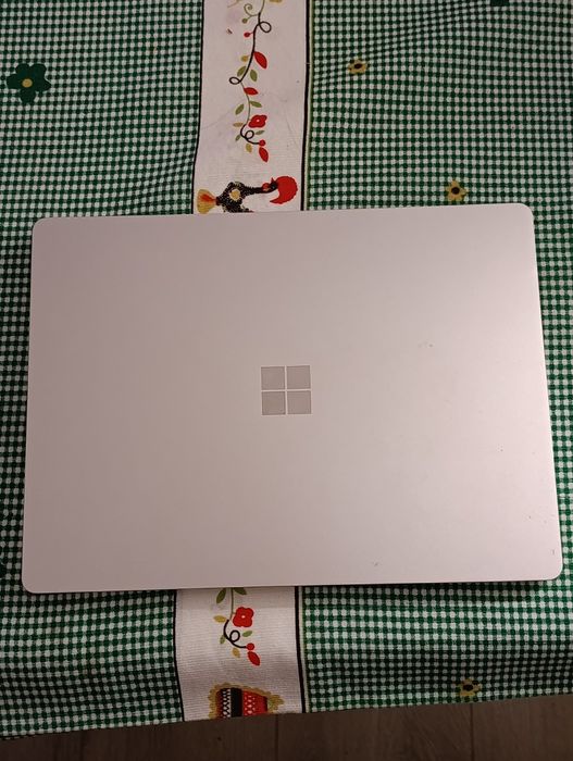 Windows SURFACE GO - 100% Functional456002763301201924