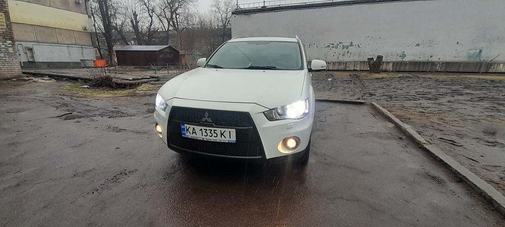 Mitsubishi оутлендр хІ