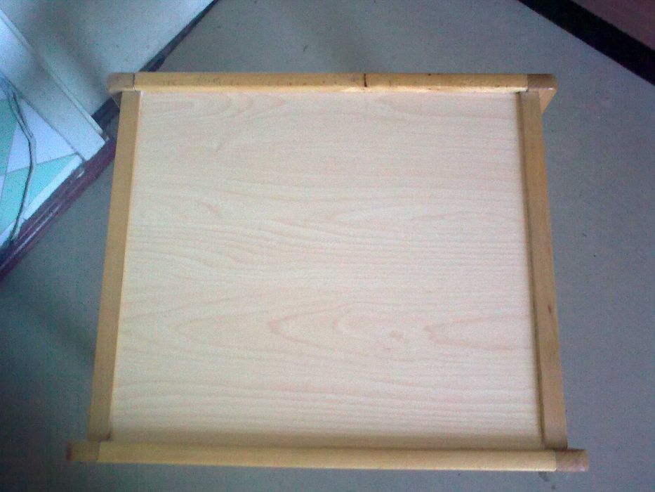 Стол столик выс.49, 53 х 44