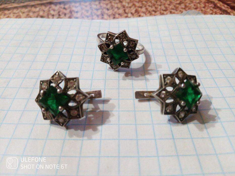 Срібний набір,925, зі смарагдами, чернене срібло, ефектний