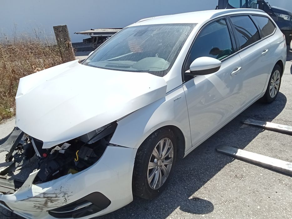 Viatura para peças Peugeot 308 II 1.5 HDI