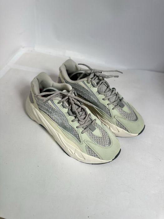 Кросівки Adidas Yeezy Boost 700 V2 Розмір 43